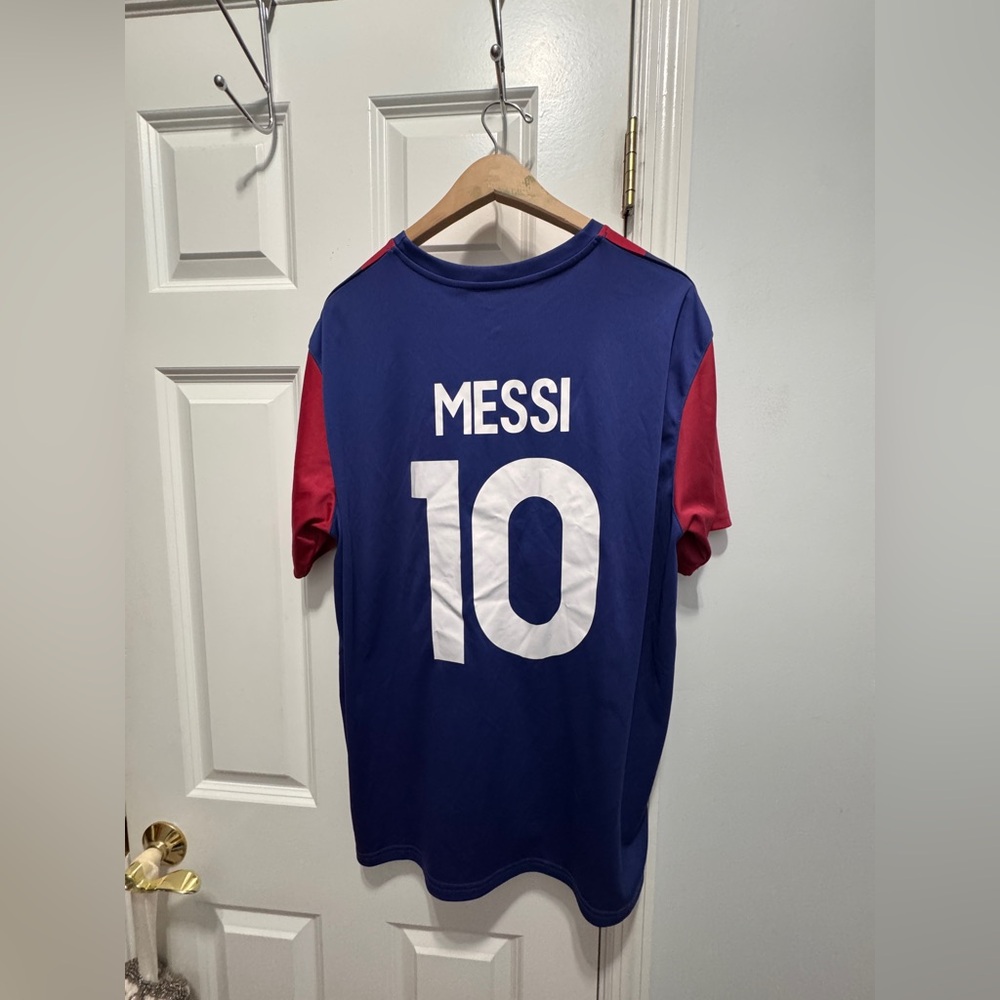 FC Barcelona Messi # 10 Blue / red shirt soccer football Jersey XXL - Picture 6 of 7